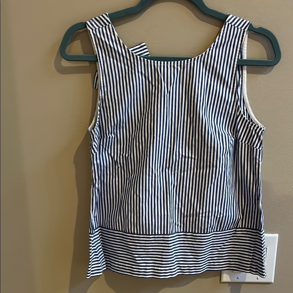 Vineyard Vines Sarah Blue and White Striped Sleeveless Blouse Size 2